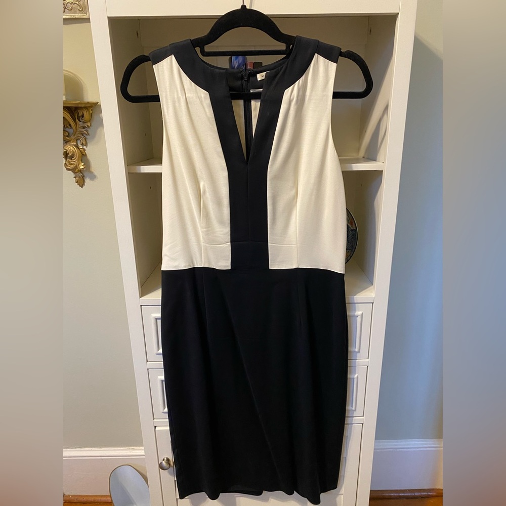Banana Republic Black and Cream Dress, size 8, EC.